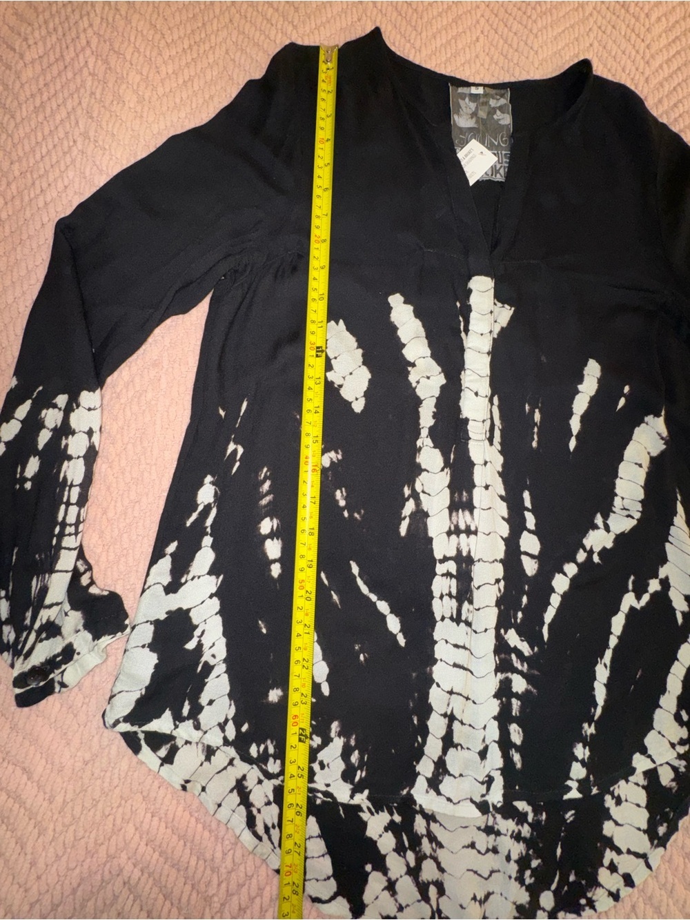 Young Fabulous & Broke Black White Tie Dye Hi-Low Long Sleeve Top Size Small NWT - Picture 5 of 11
